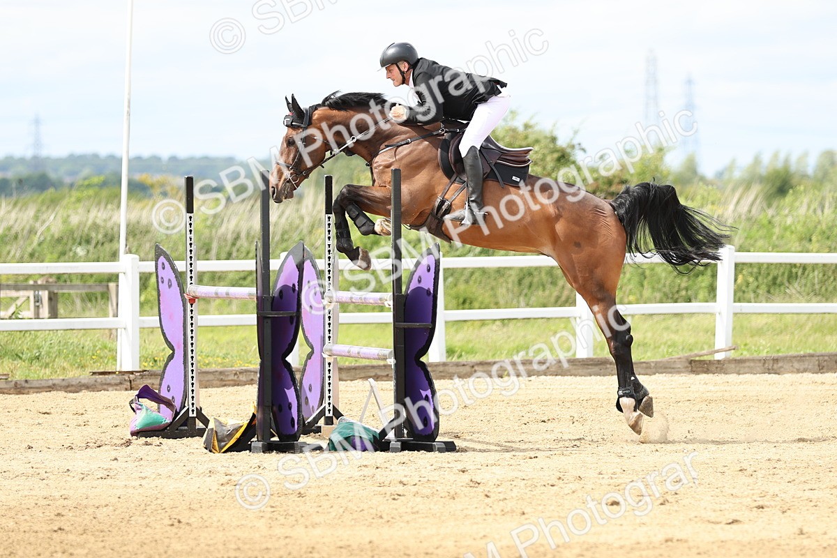 SBM_001230 - Class 5 - Senior Foxhunter - 1.20m