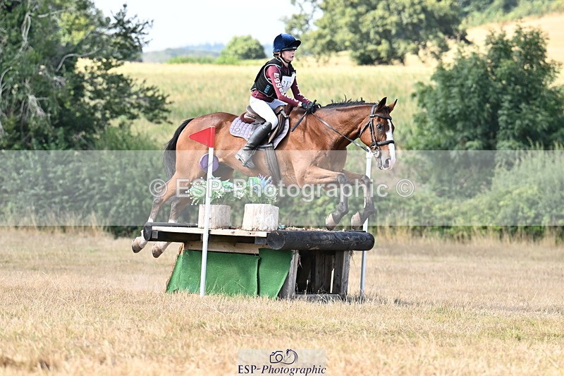 250824A-154430-39332 - 2173-Esmae.Leonard-Red