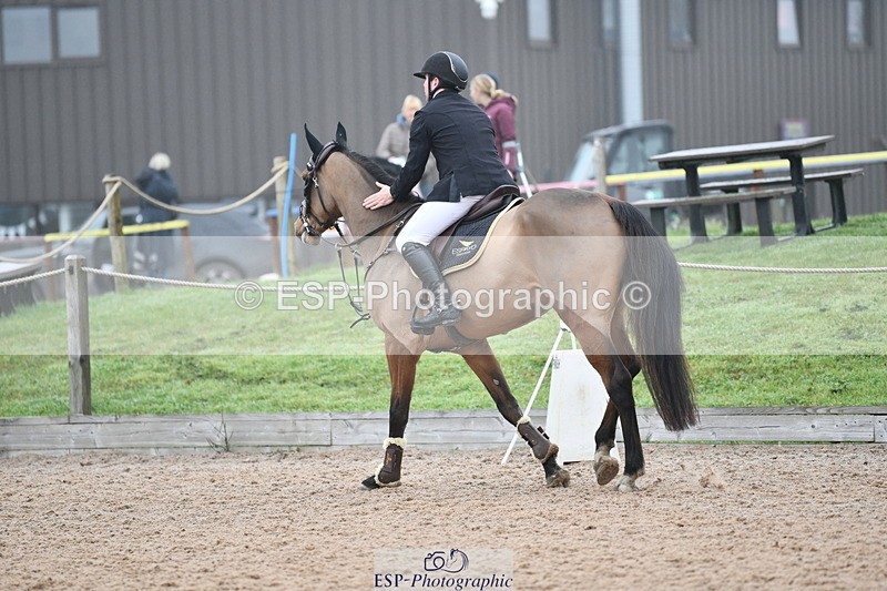 241102A-114320-04385 - SAT Cls 9 British Novice and 90cm Open