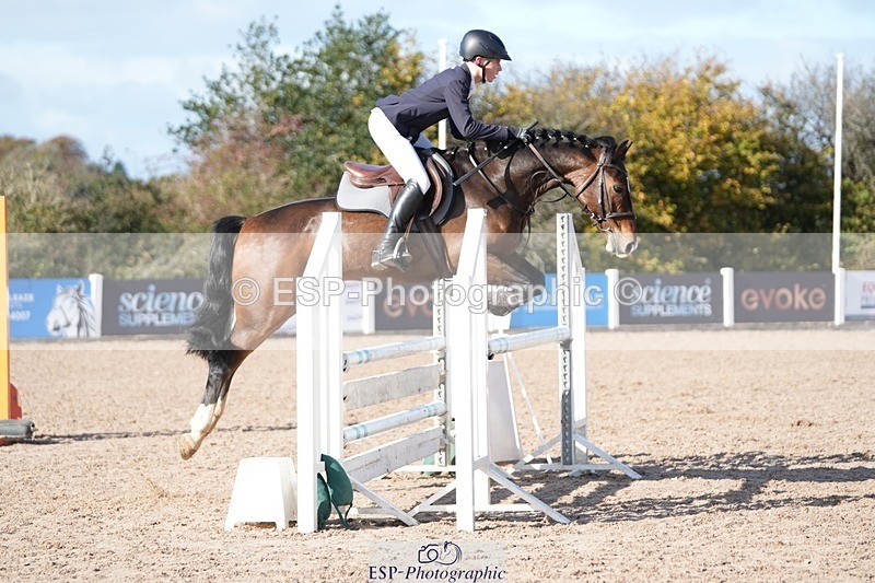 251025-130712-00481 - Cls 9 Pony Winter Discovery and 90cm