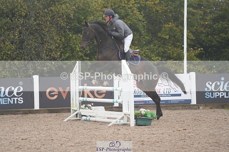 251003-104145-00099 - Cls 6 British Novice and 90cm