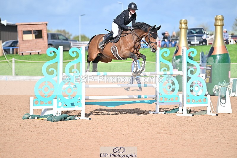 231014A-123732-04615 - Cls 19 1.15m Members Cup