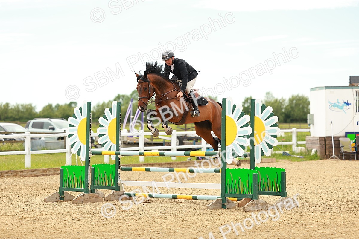 SBM_002137 - Class 4 - Senior Newcomers - 1.10m