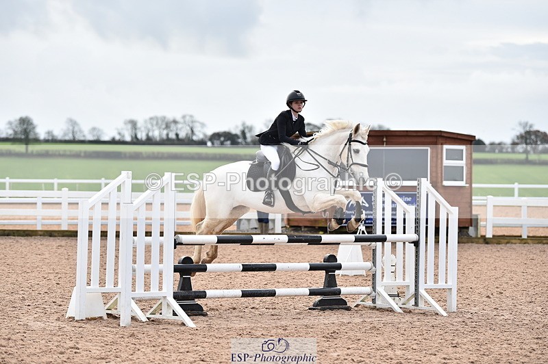 231203A-113010-00885 - Cls 4 Newcomers & 1m Open