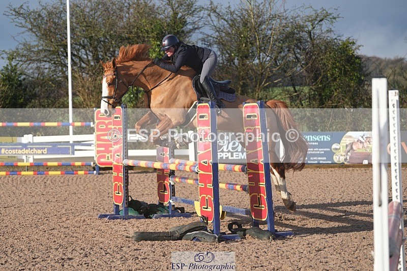 260201-101131-03007 - Cls 16 British Novice and 90cm