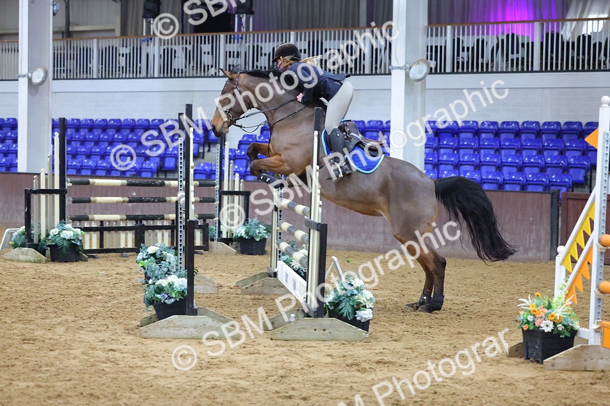 1I0A4942 - Class 9 - Senior Newcomers/ 1.10m Open