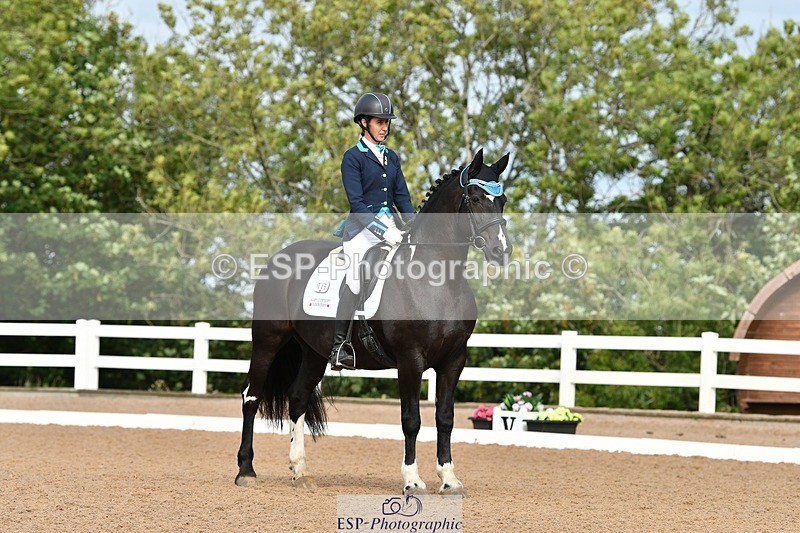 250906-102437-00600 - 045-Alys.MatraversJannick