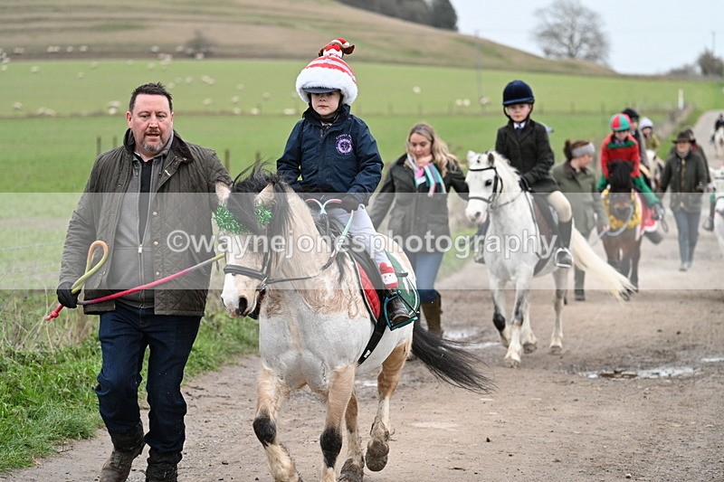 WJ7_1347 - Walk Home