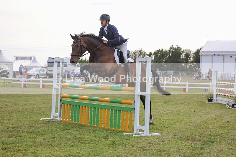 3E7A1003 - Class D: Showjumping Senior Newcomers/1.10m open