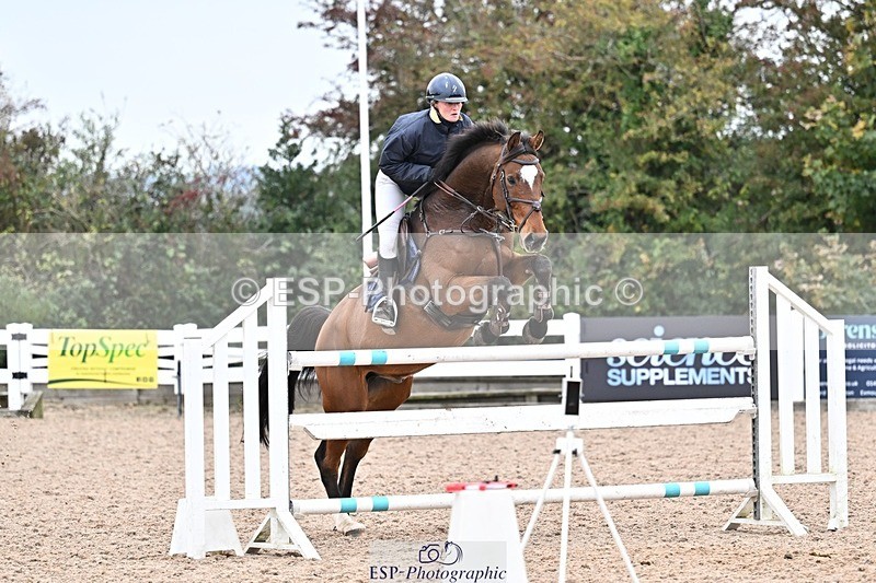 251015-151606-00866 - Cls 6 Foxhunter and 1.20m Open