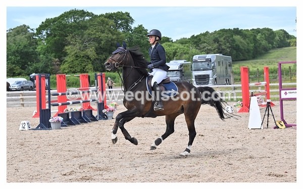BPP_1203 - CLASS 6 FRI Senior Foxhunter/ 1.20m Open