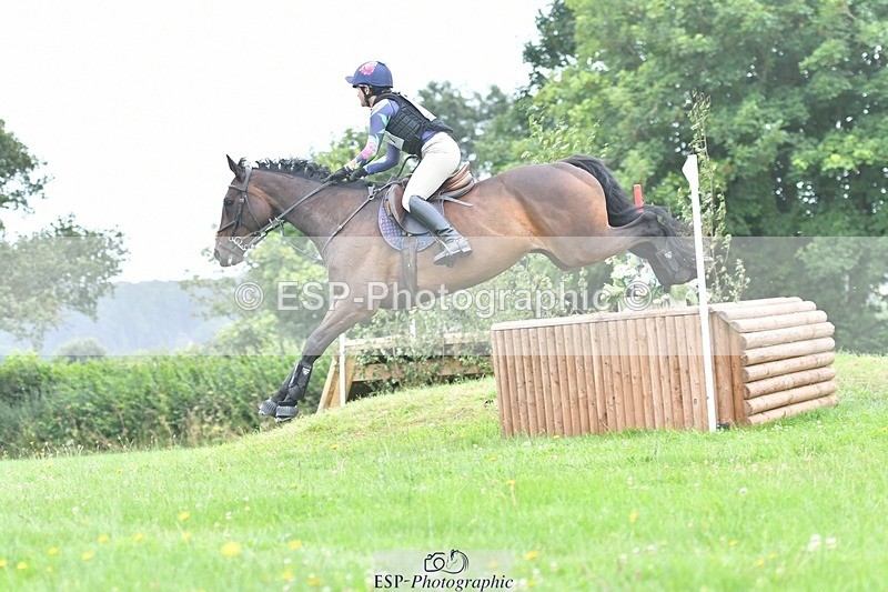 240803-113625-03246 - 109-Harriet_Parkes-JUST_HENNY