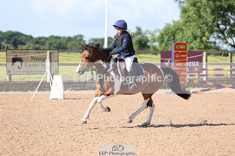 240714A-092232-01536 - Cls 1&2 128cm 10yrs & 70cm Open