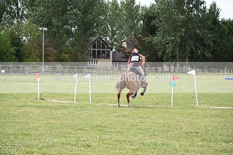 WJ6_6657 - 60cm XC Time 10:17 to 10:49