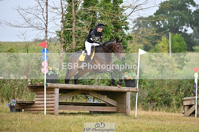 250803A-125802-13552 - M-568-Bethany.Hull-CARRICK.DIAMOND.OLIVER