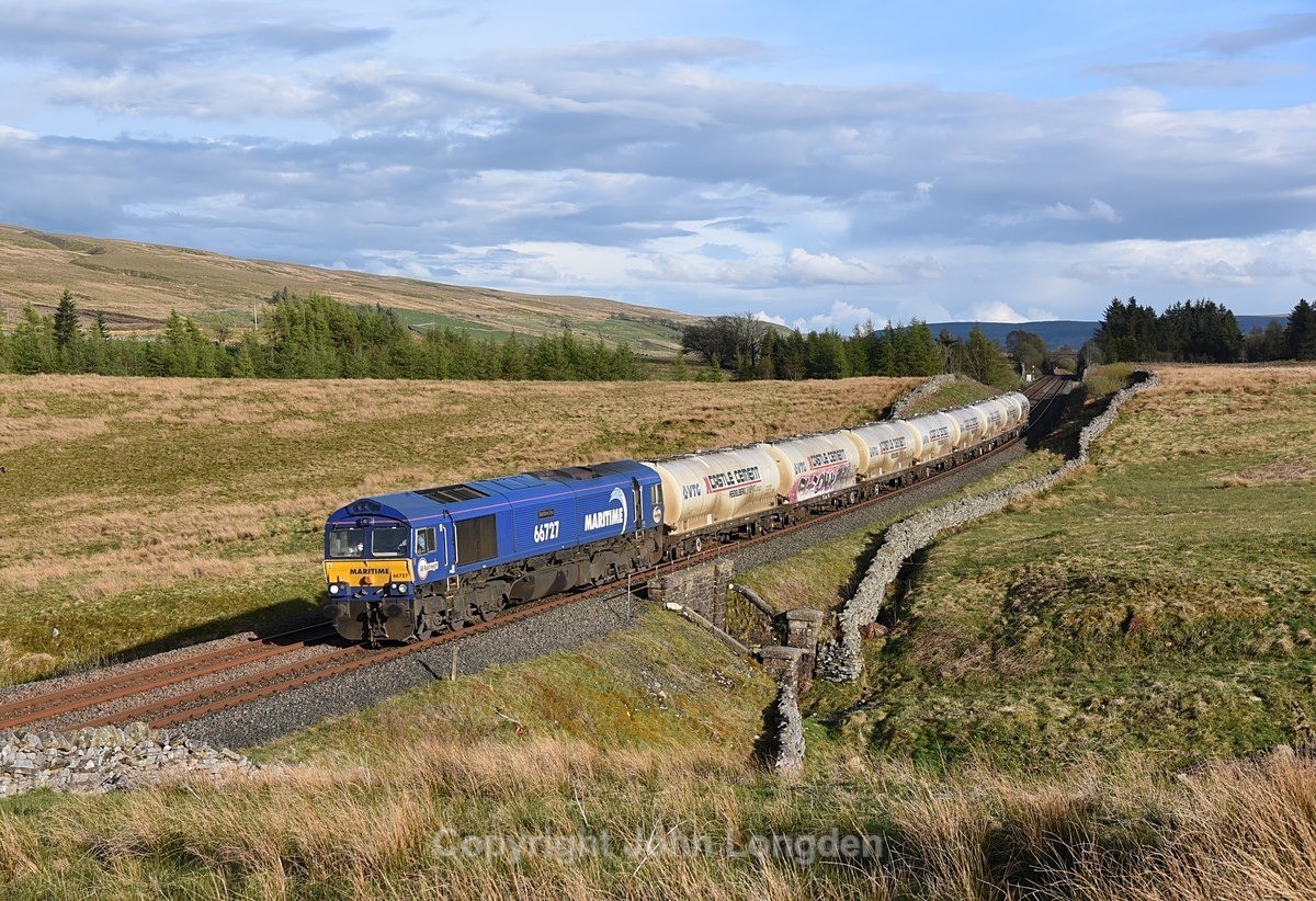 JL - 5.5.23 66727 6C00 Clitheroe - Carlisle NY, Ais Gill - Ais Gill (road bridge northbound)