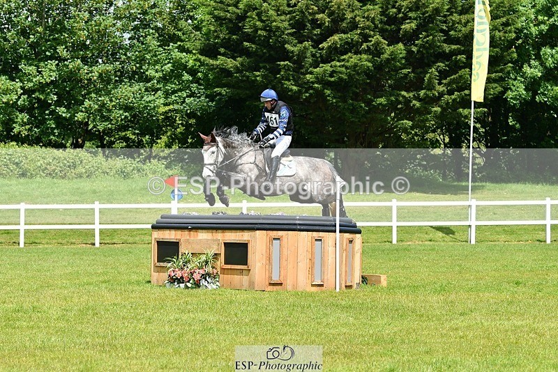 230528-134049-17262 - 461-SAUNDERSCOURT_AMBASSADOR-Adam_Trew-XC