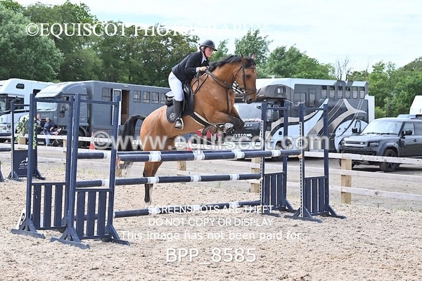 BPP_8585 - CLASS 15 SUN Senior Newcomers/ 1.10m Open
