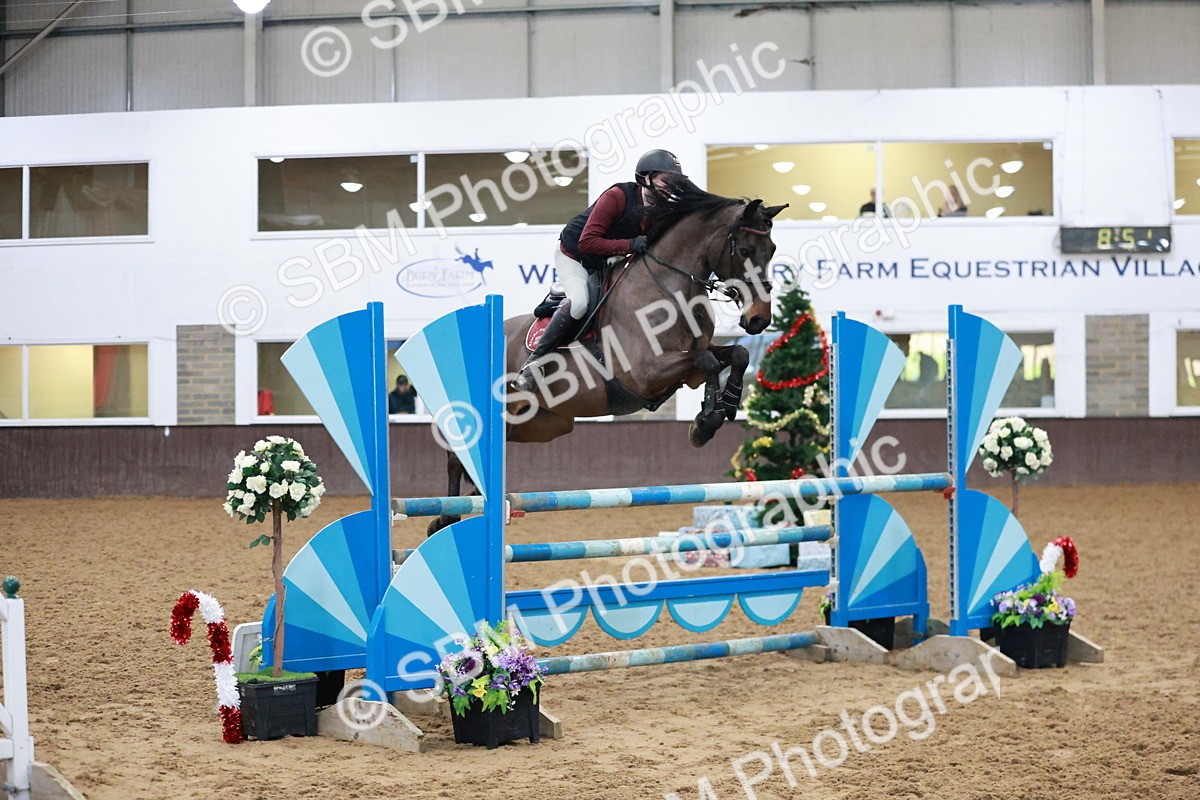 SBM_001289 - Class 4 - Senior Newcomers 1.10m