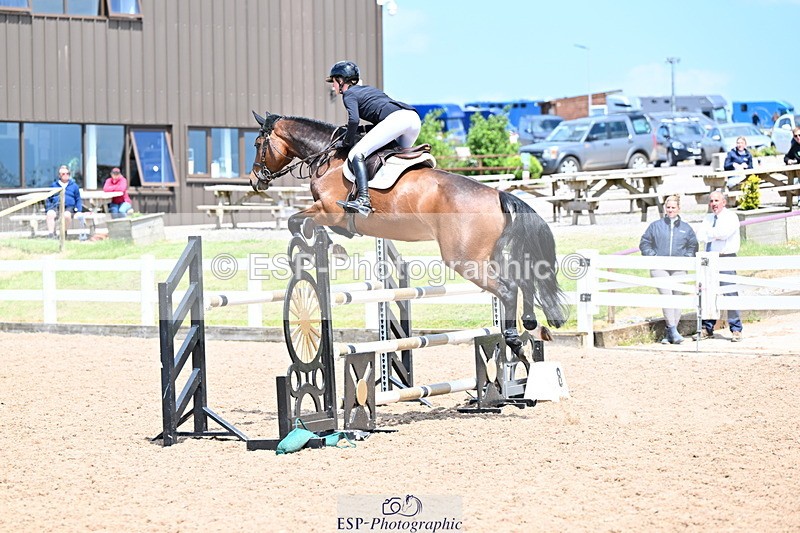 240605A-141545-00679 - Cls 4 Newcomers and 1.10m Open