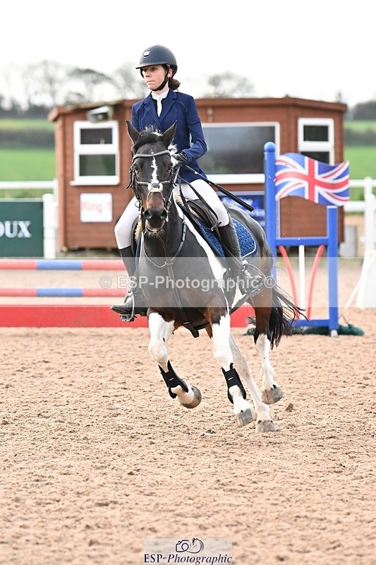 241117X-092512-03239 - Cls 05s A&B Pony Brit Nov & 80 Open
