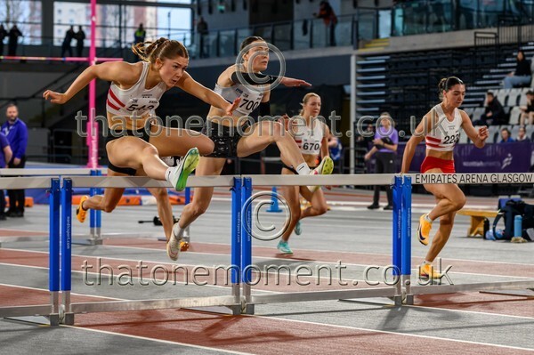 SenInd26-917290 - Track Female Set One