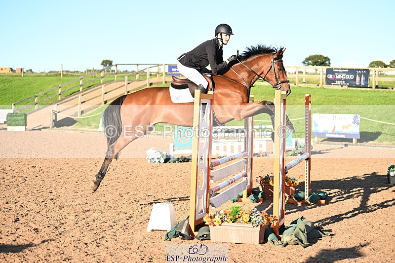 240912A-174452-02590 - Cls 7 Snr 90cm Open Speed Derby