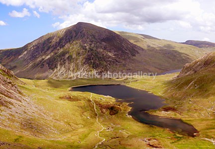 Cwm Idwal  Pen yr Ole Wen  P1030182 - Sceniks.com - Snowdonia landscape photographs by Dave O'Shea