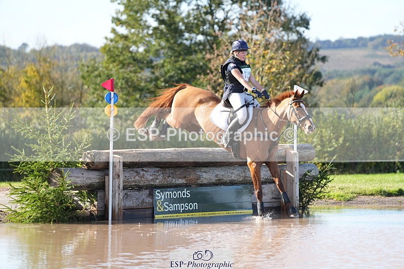 251024A-122309-08749 - B-128-Holly.Law