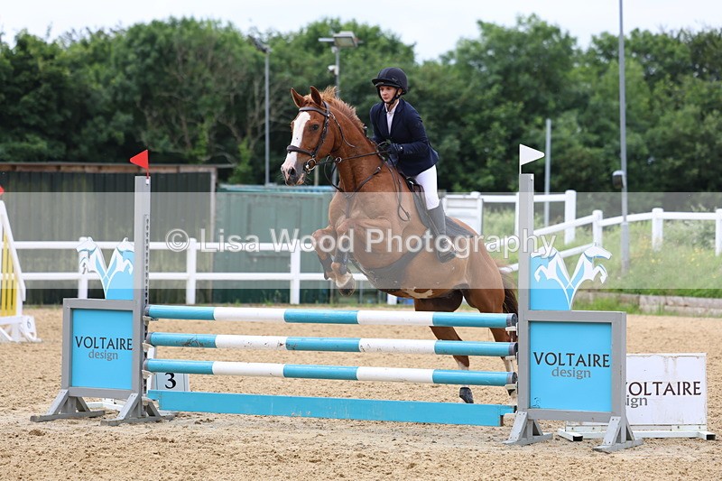 3E7A6441 - Class 4: Senior British Novice/90cm open