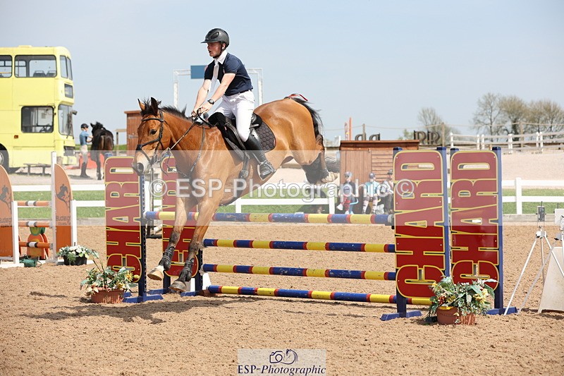 240510A-145642-07933 - Cls 17 1.05m National Am Quali