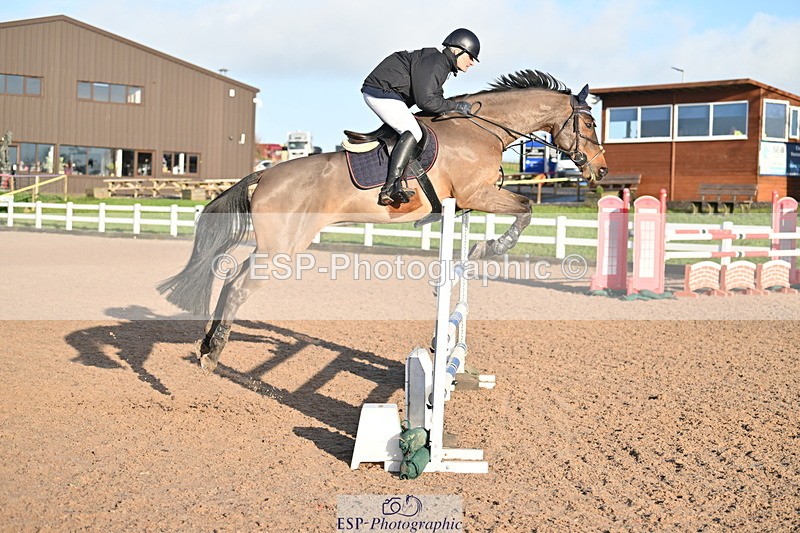 231210A-134758-02688 - Cls 20 Newcomers & 1.10m Open