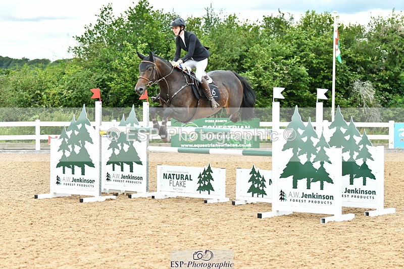 230721A-141722-06833 - Cls 22, 1 Star Gold 1.30m