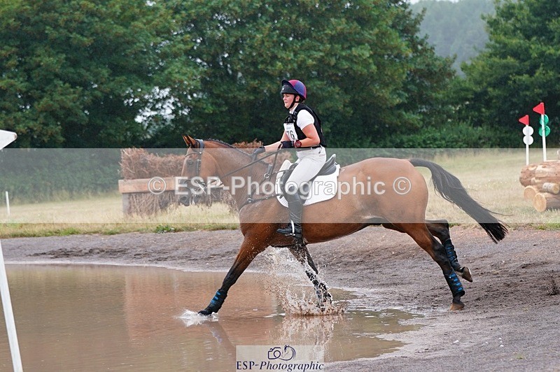 250803A-131132-13787 - M-576-Ella.Otto-SUMMERBRIDGE.TIPP