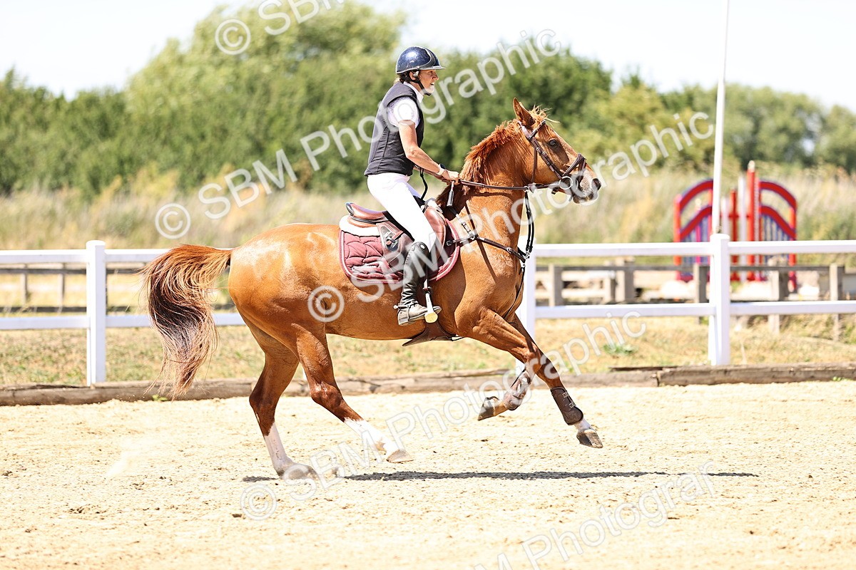 SBM_014552 - Class 15 - Senior Newcomers - 1.10m Open