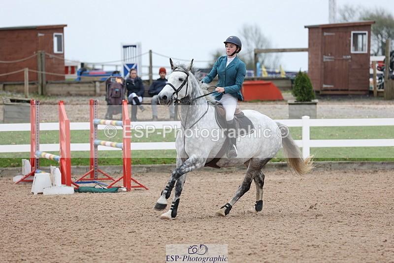 241101A-130039-01912 - FRI Cls 6 Foxhunter and 1.20m Open