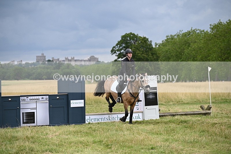 WJ6_2927 - Time at Jump 11:06 to 11:40
