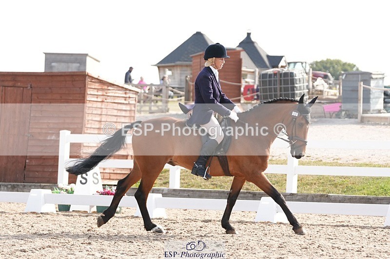 250817-093951-07192 - 157-Camilla.HankinsonChapel.Arch