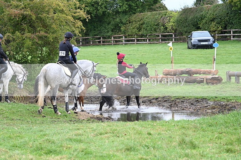 WJ7_1306 - Time at Photographer 12:35 to 13:04