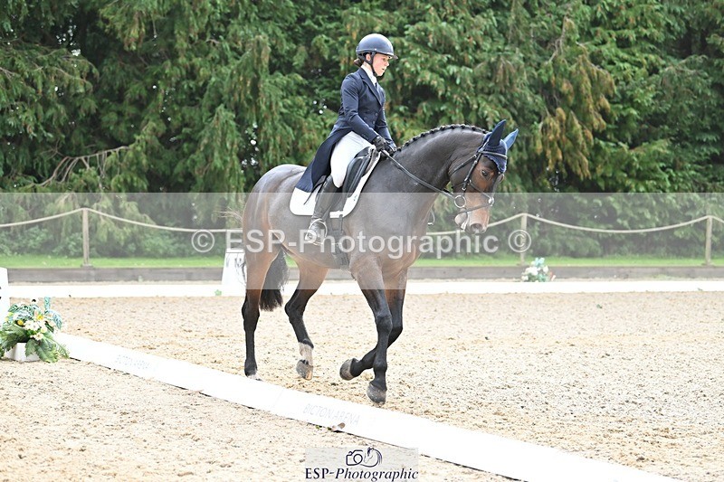 231019-112703-02135 - 108-BELGRAVE.IRENA-Lizzie.Scholefield-DR