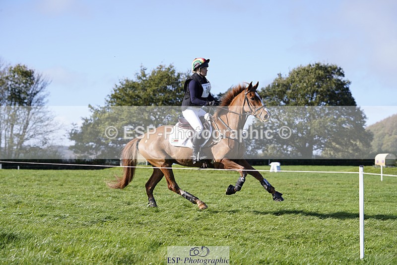 241025-110434-06189 - 010-Julia.Norman-SCOTCH.ON.THE.ROCK'Z