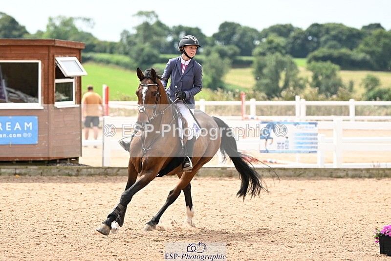 240802A-124841-04387 - Cls 24 95cm Amateur Qualifier