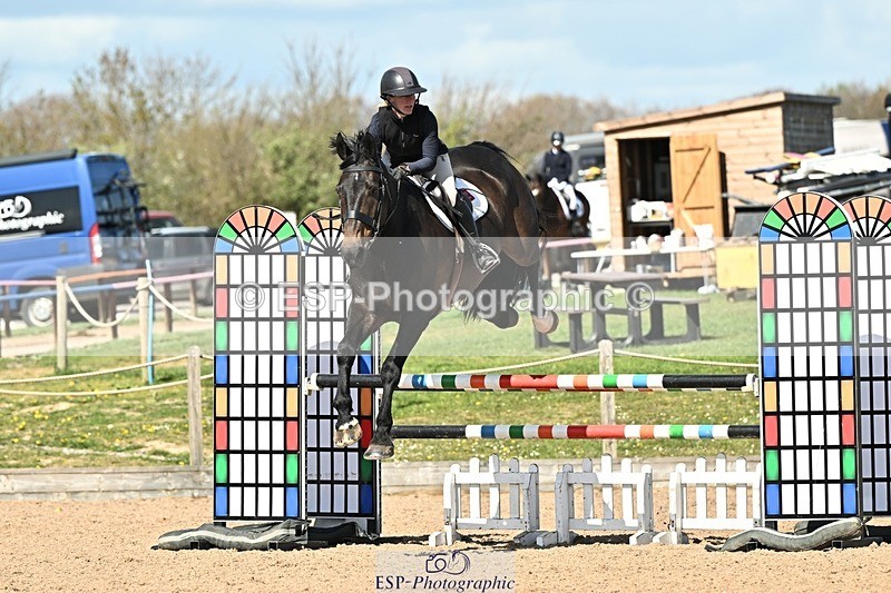 250416-151354-01644 - Cls 6 Foxhunter and 1.20m