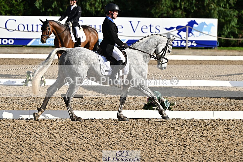 241023-150442-00468 - 107-Simon.Grieve-BEST.ESCAPADE