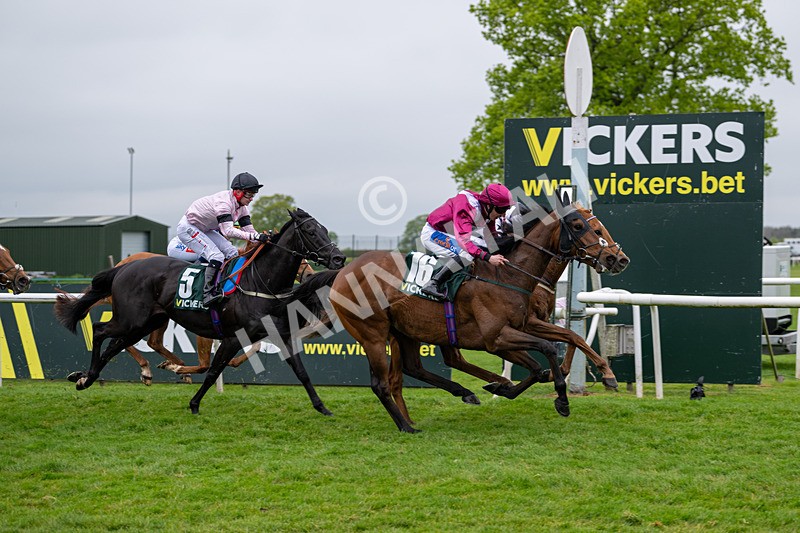 040524-Race 3-Titan Rock-4364 - Race 3