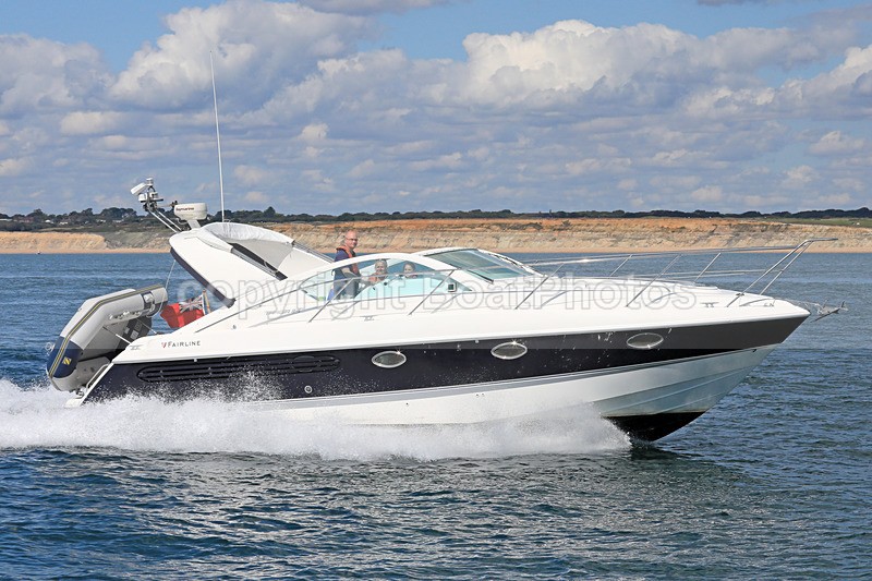170902 FAIRLINE TARGA 34 1Y3A9076 - Motorboats - Open