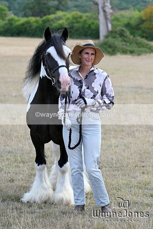 WJ7_8958 - Kellie and Nancy at Swallowfield 31-08-26