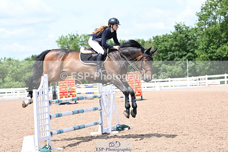 240619A-141014-00440 - Cls 4 Snr Newcomers and 1.10m Open