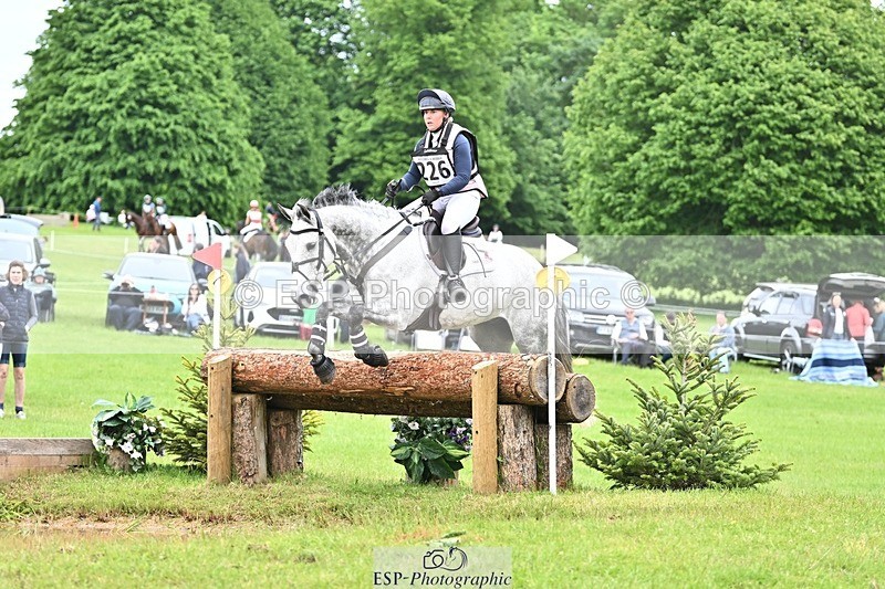 240525-155140-17340 - 226-CLONSHIRE_ON_TREND-Heidi_Coy