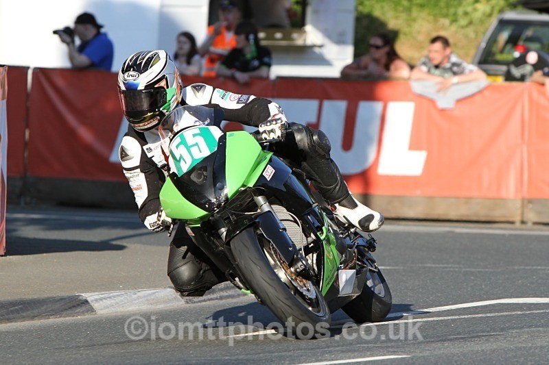  - Saturday Practice Newcomers/Supertwins